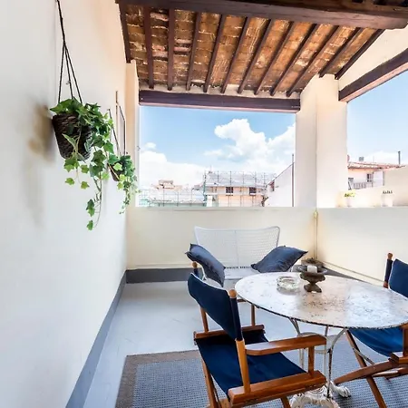 La Loggia Loves Apartment-3